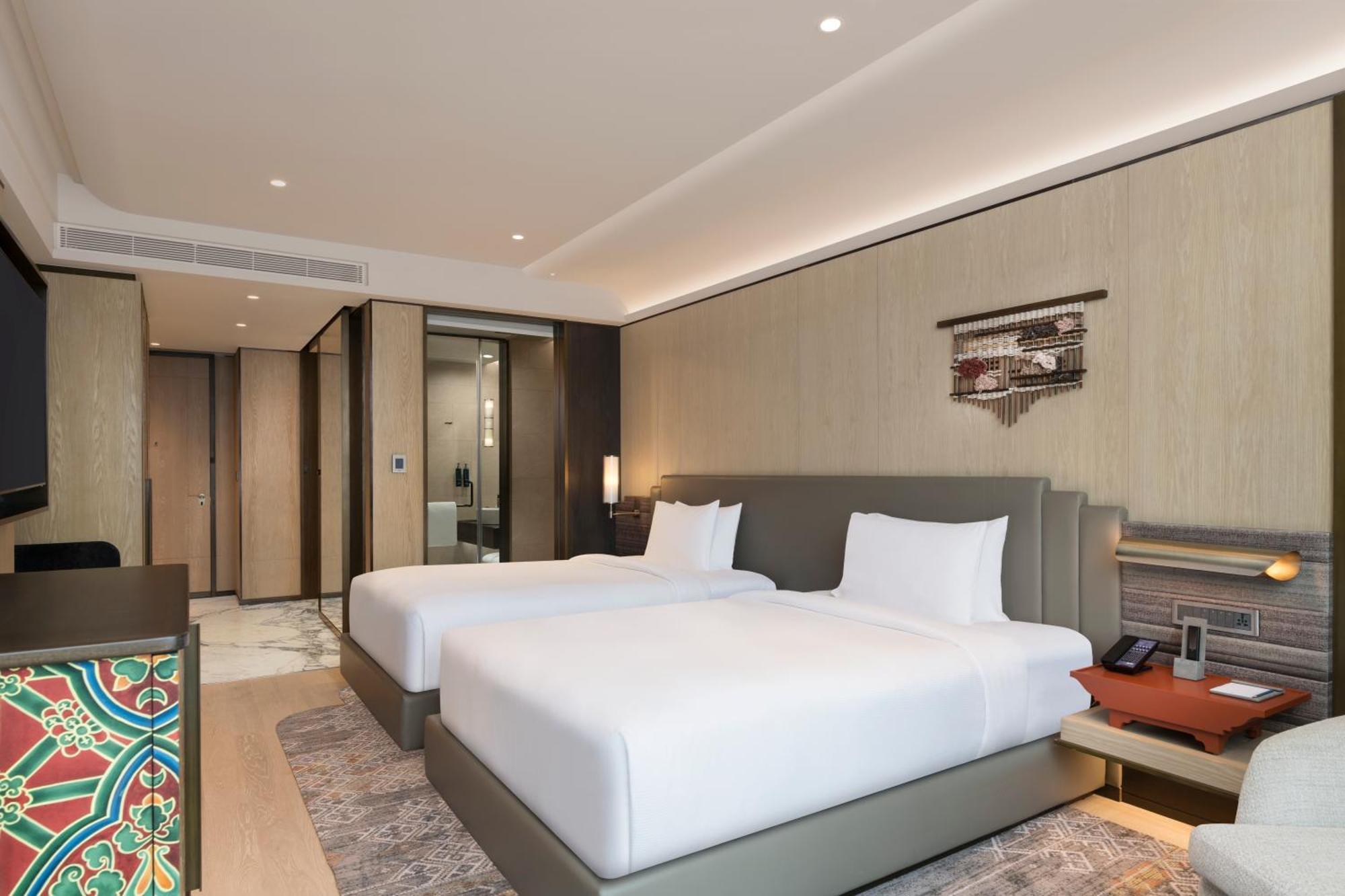 Hilton Kathmandu Hotel ภายนอก รูปภาพ