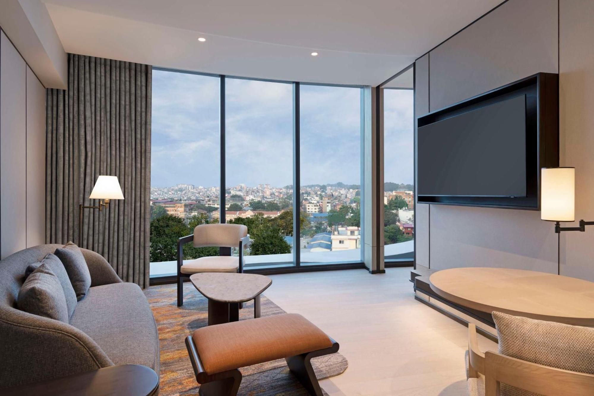 Hilton Kathmandu Hotel ภายนอก รูปภาพ