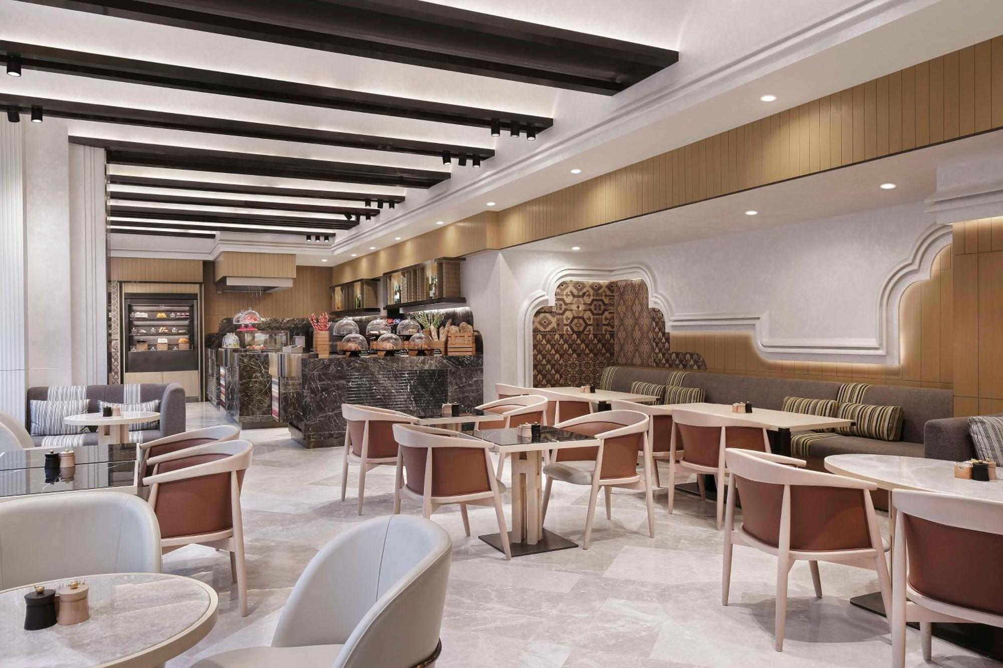 Hilton Kathmandu Hotel ภายนอก รูปภาพ