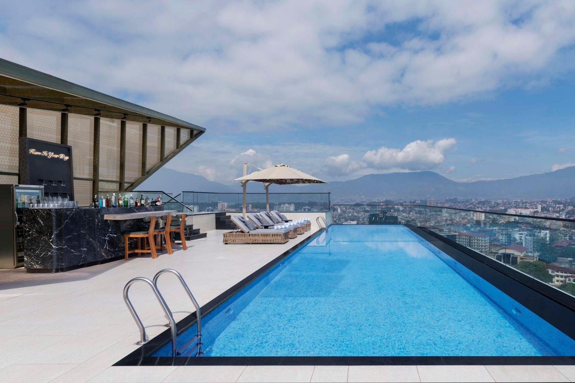 Hilton Kathmandu Hotel ภายนอก รูปภาพ