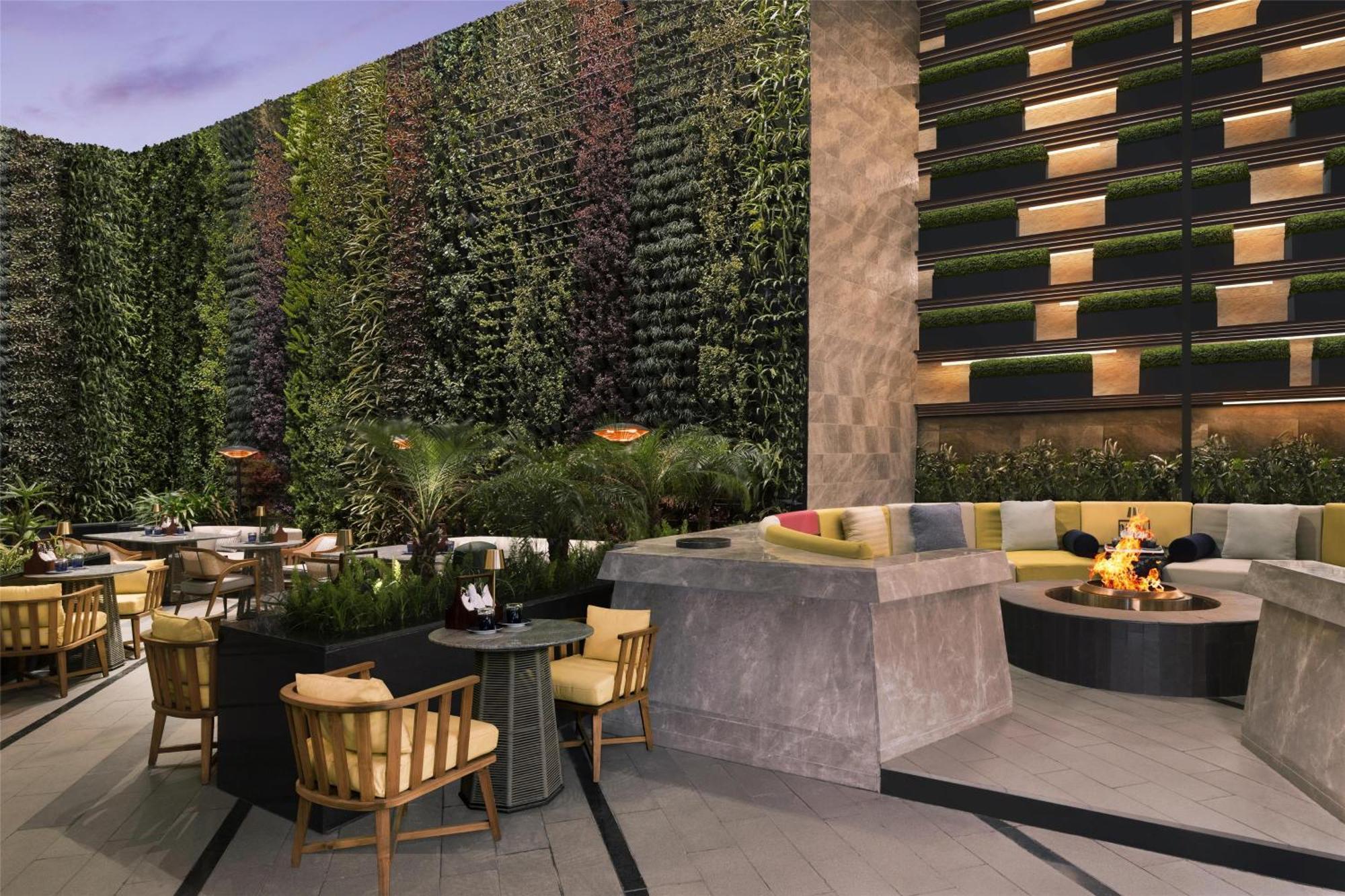 Hilton Kathmandu Hotel ภายนอก รูปภาพ